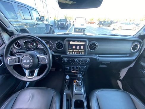 Used 2023 Jeep Wrangler Unlimited Sahara w/ Cold Weather Group image 15