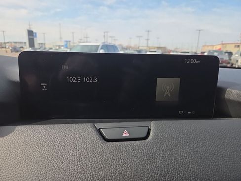 Used 2025 MAZDA CX-90 Plug-In Hybrid w/ Preferred AWD/4WD image 16
