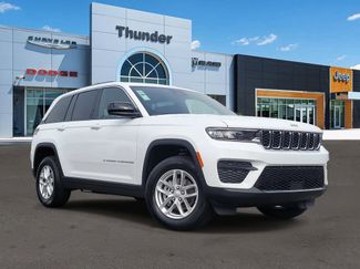 New 2026 Jeep Grand Cherokee Laredo 360° Tour