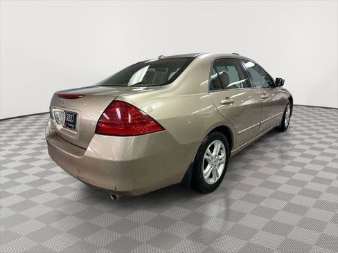 Used 2007 Honda Accord EX image 2