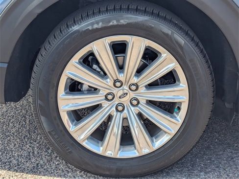 Used 2020 Ford Explorer Limited w/ Class III Trailer Tow Package image 9