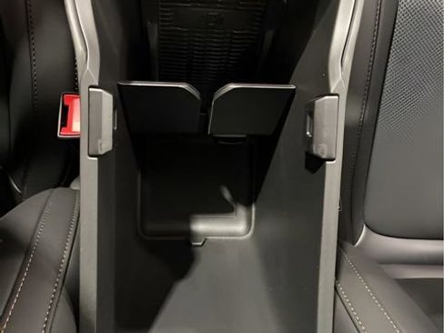New 2026 Jeep Cherokee Limited AWD/4WD image 32