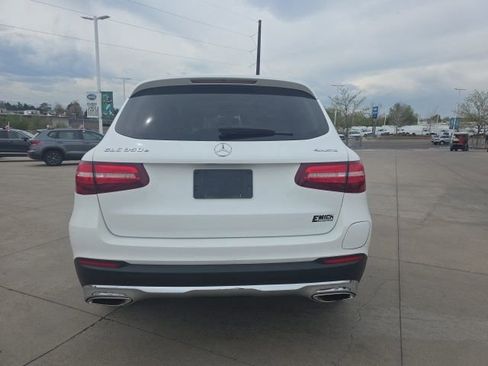 Used 2019 Mercedes-Benz GLC 350e 4MATIC image 6