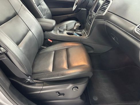 Used 2018 Jeep Grand Cherokee Limited AWD/4WD image 59