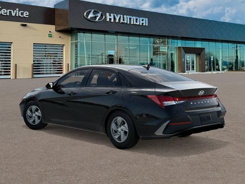 New 2026 Hyundai Elantra SE FWD image 5
