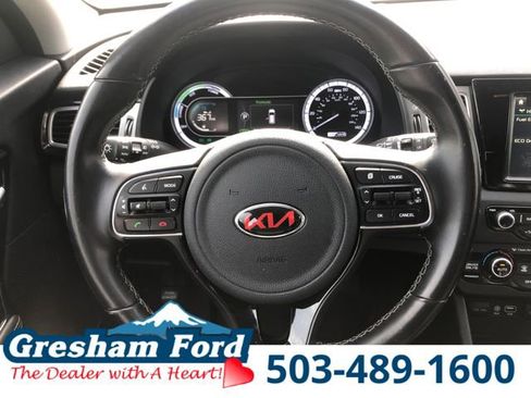 Used 2017 Kia Niro FWD image 19
