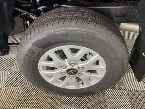 New 2026 Toyota Tacoma SR5 AWD/4WD image 5