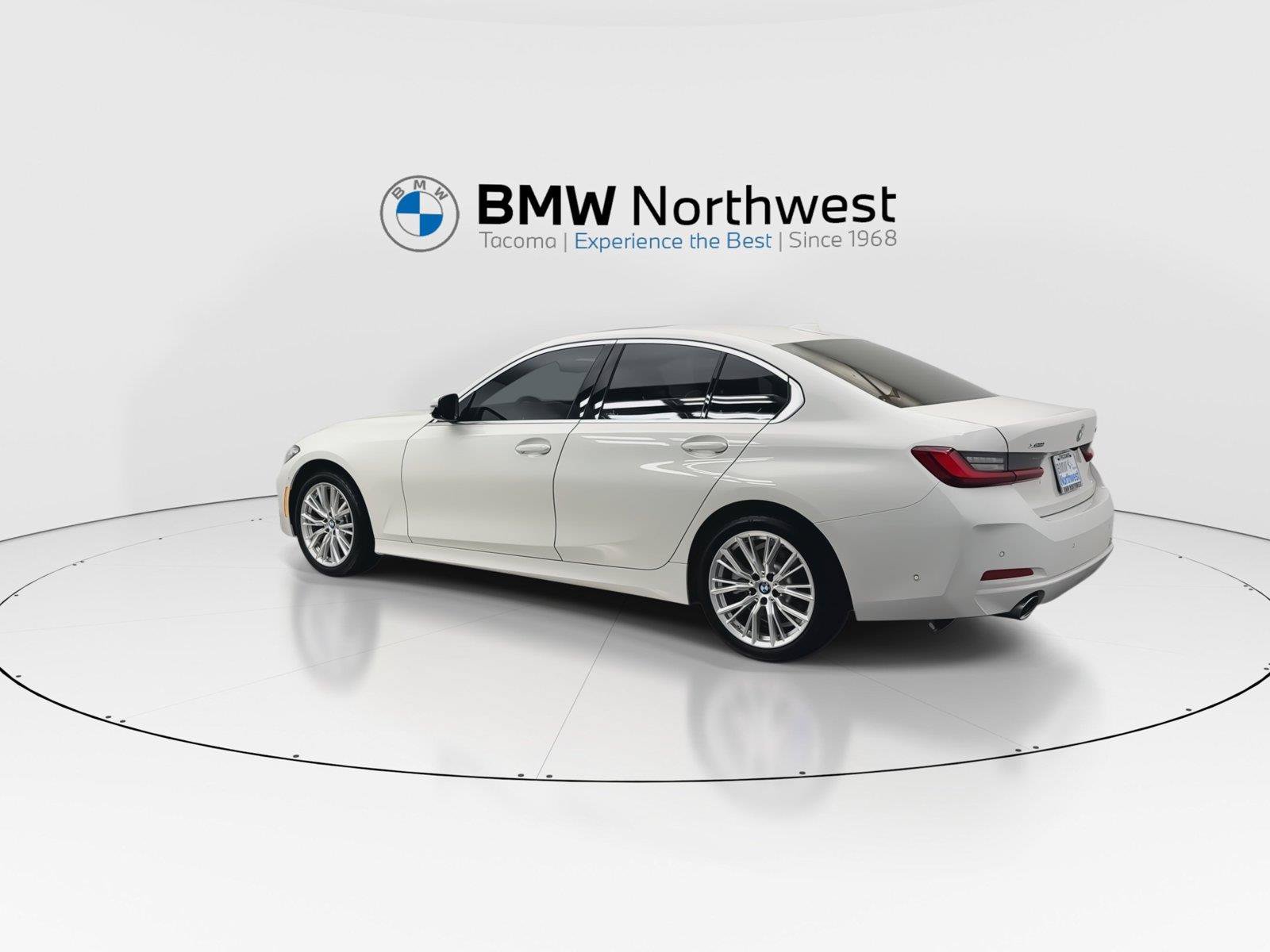Used 2024 BMW 330i xDrive Sedan w/ Convenience Package AWD/4WD image 12