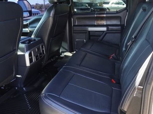 Used 2022 Ford F250 Lariat w/ Lariat Ultimate Package AWD/4WD image 12