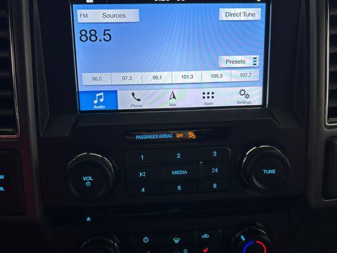 Used 2018 Ford F150 XLT image 15