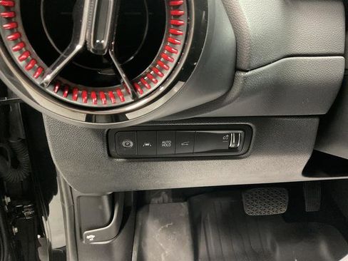 Used 2025 Chevrolet Equinox EV RS FWD image 11