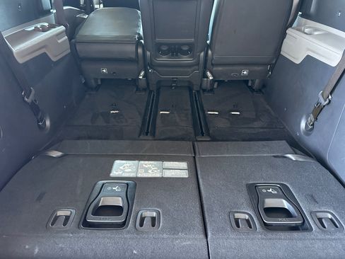 Used 2026 Kia Carnival FWD image 24