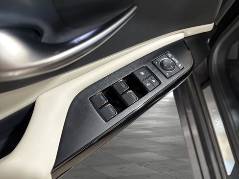 Certified 2023 Lexus ES 350 w/ Premium Package image 10