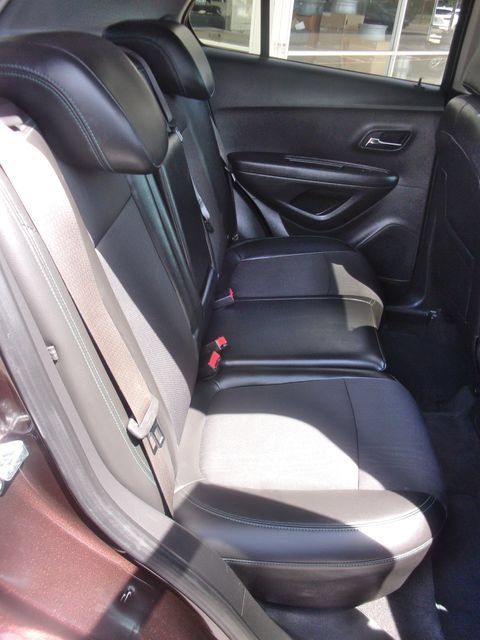 Used 2016 Chevrolet Trax LT w/ LT Sun and Sound Package AWD/4WD image 27