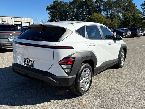 New 2026 Hyundai Kona SE image 5