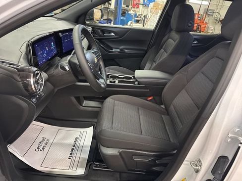 Used 2026 Chevrolet Equinox LT w/ LPO, Floor Liner Package AWD/4WD image 11