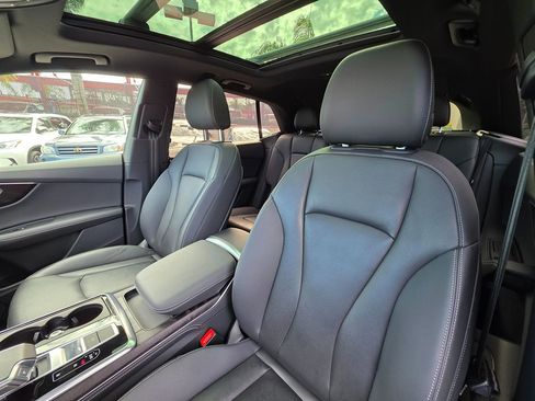 Used 2023 Audi Q8 Premium Plus image 24