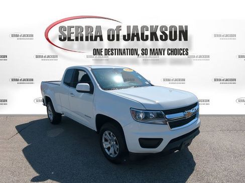 Used 2020 Chevrolet Colorado LT w/ Safety Package image 2