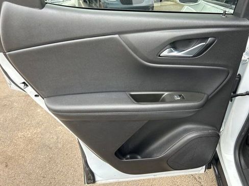 Used 2020 Chevrolet Blazer LT image 33
