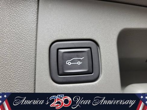 Used 2023 Cadillac XT5 Premium Luxury w/ Technology Package FWD image 7