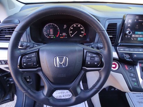 Used 2025 Honda Odyssey EX-L image 18