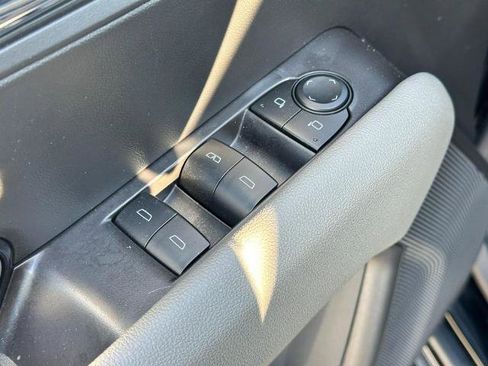 Used 2025 Chevrolet Colorado ZR2 w/ Technology Package image 17