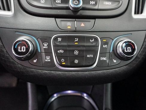 Used 2024 Chevrolet Malibu LT image 18