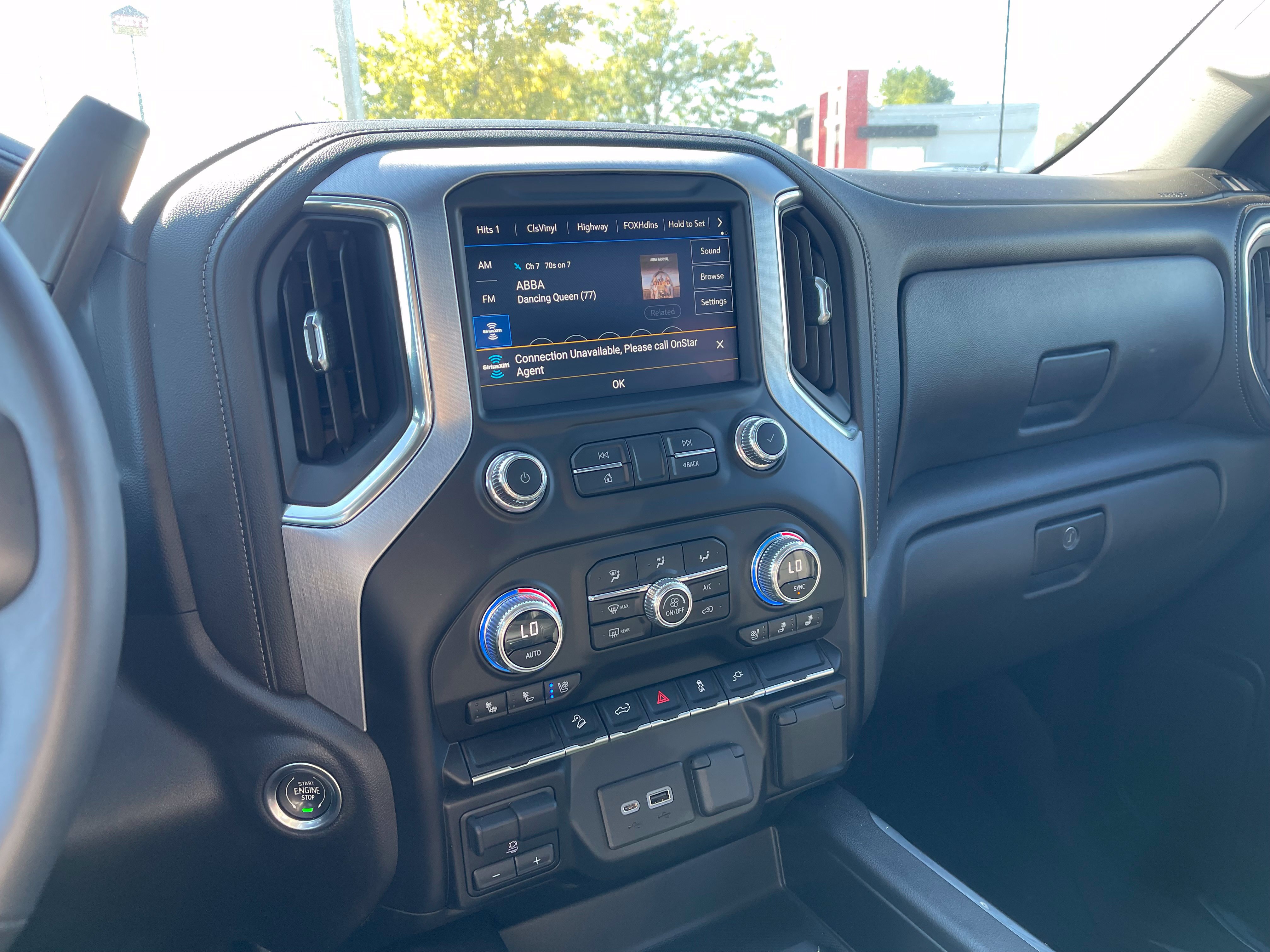 Used 2022 GMC Sierra 1500 SLT w/ SLT Premium Package AWD/4WD image 12