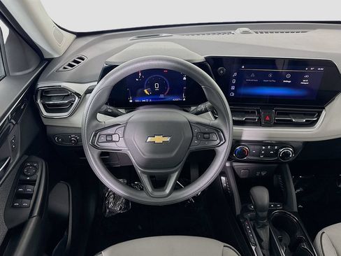 Certified 2025 Chevrolet TrailBlazer LT AWD/4WD image 23