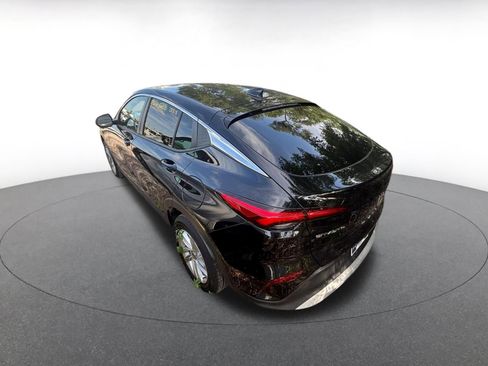 Used 2025 Buick Envista Preferred image 8