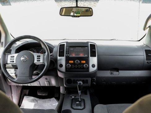 Used 2021 Nissan Frontier SV w/ Midnight Edition Floor Mats image 14