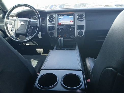 Used 2016 Ford Expedition XLT w/ Equipment Group 202A image 13
