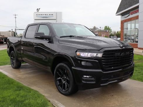 New 2026 RAM 1500 Laramie AWD/4WD image 4