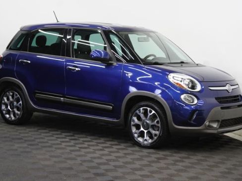 Used 2015 FIAT 500L Trekking FWD image 1