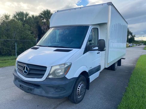 Used 2014 Mercedes-Benz Sprinter 3500 image 2