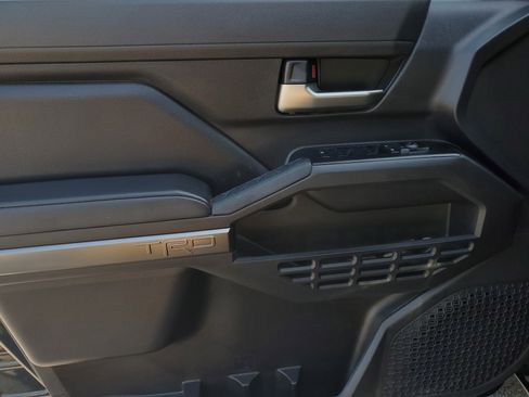 Used 2024 Toyota Tacoma TRD Off-Road AWD/4WD image 19