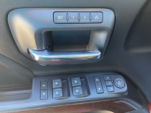 Used 2018 GMC Sierra 1500 SLT image 15