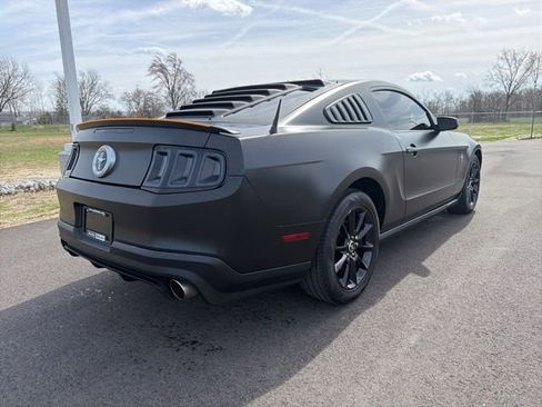 Used 2010 Ford Mustang Premium image 7