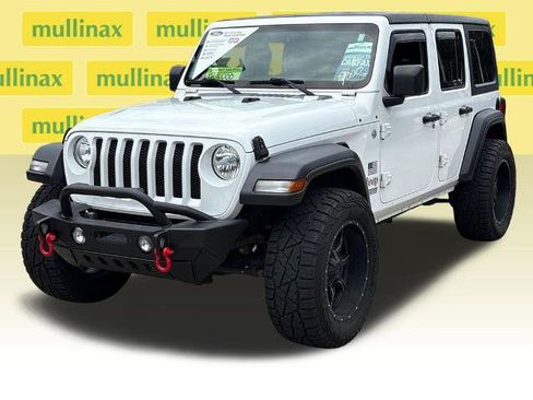 Used 2018 Jeep Wrangler Unlimited Sport S AWD/4WD image 12