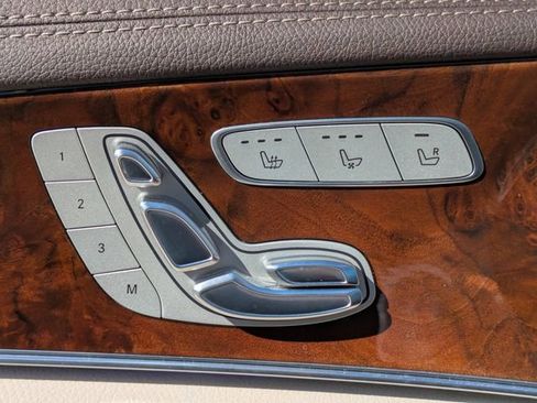 Used 2018 Mercedes-Benz E 400 E 400 image 19