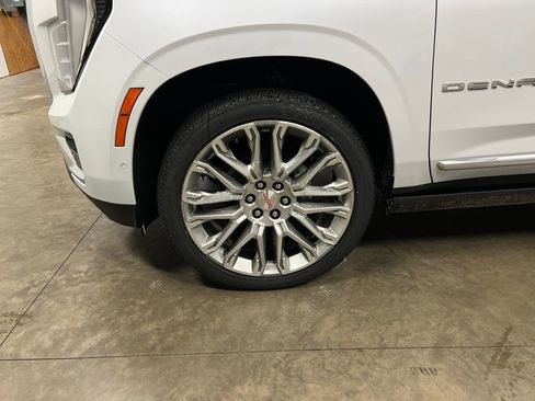 New 2026 GMC Yukon XL Denali image 5