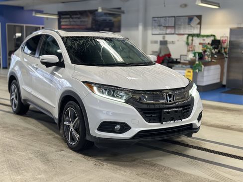 Used 2022 Honda HR-V EX image 3