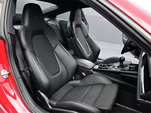 Used 2023 Porsche 911 Carrera T image 14