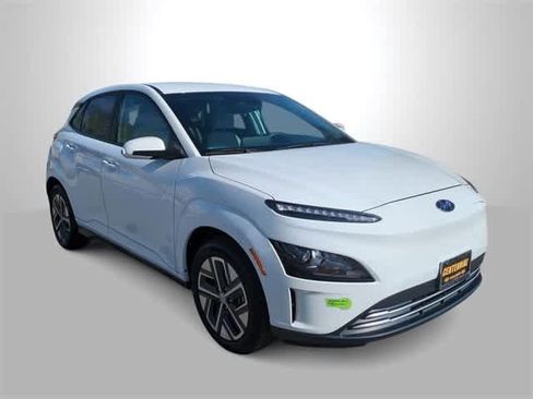 Certified 2023 Hyundai Kona SE image 2