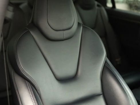 Used 2018 Tesla Model X 100D AWD/4WD image 55