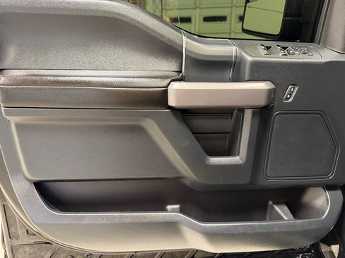 Used 2020 Ford F150 XLT w/ Equipment Group 302A Luxury AWD/4WD image 12