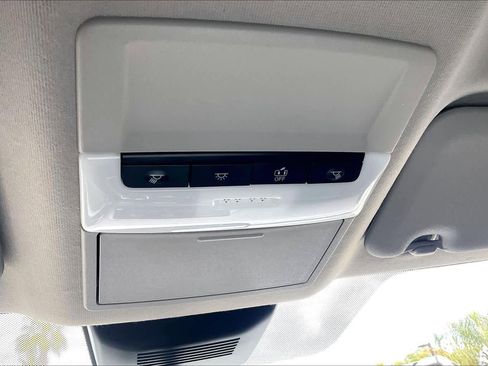 Used 2025 Nissan Sentra SV w/ All-Weather Package image 31