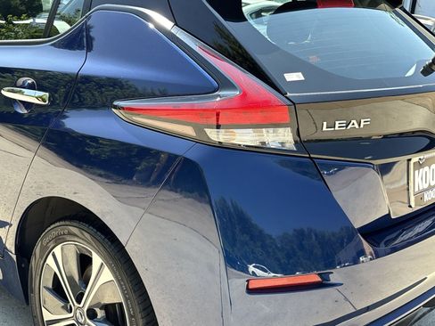 Used 2018 Nissan Leaf SV FWD image 14