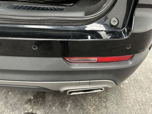 Used 2023 Cadillac XT4 Premium Luxury image 17