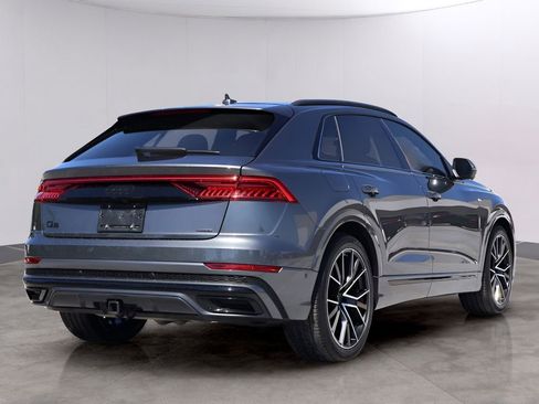 Used 2022 Audi Q8 Prestige w/ Prestige Package AWD/4WD image 7
